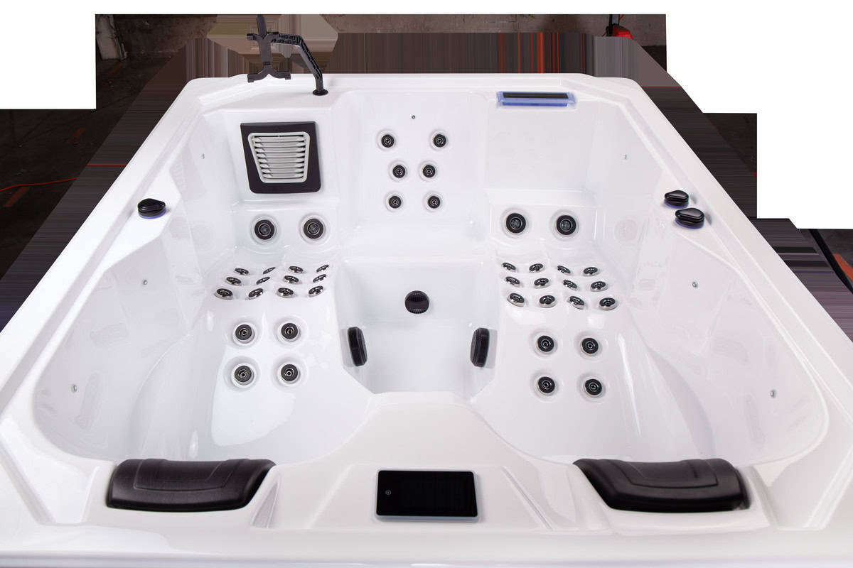 Moana Premium Hot Tub - Image 10